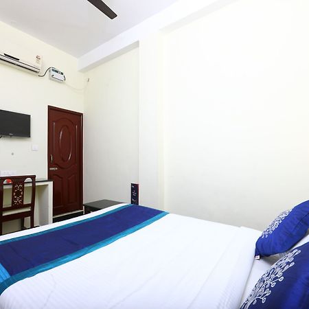 Oyo 094 Bussy St Prakasam Residency Hotel Pondicherry Bagian luar foto