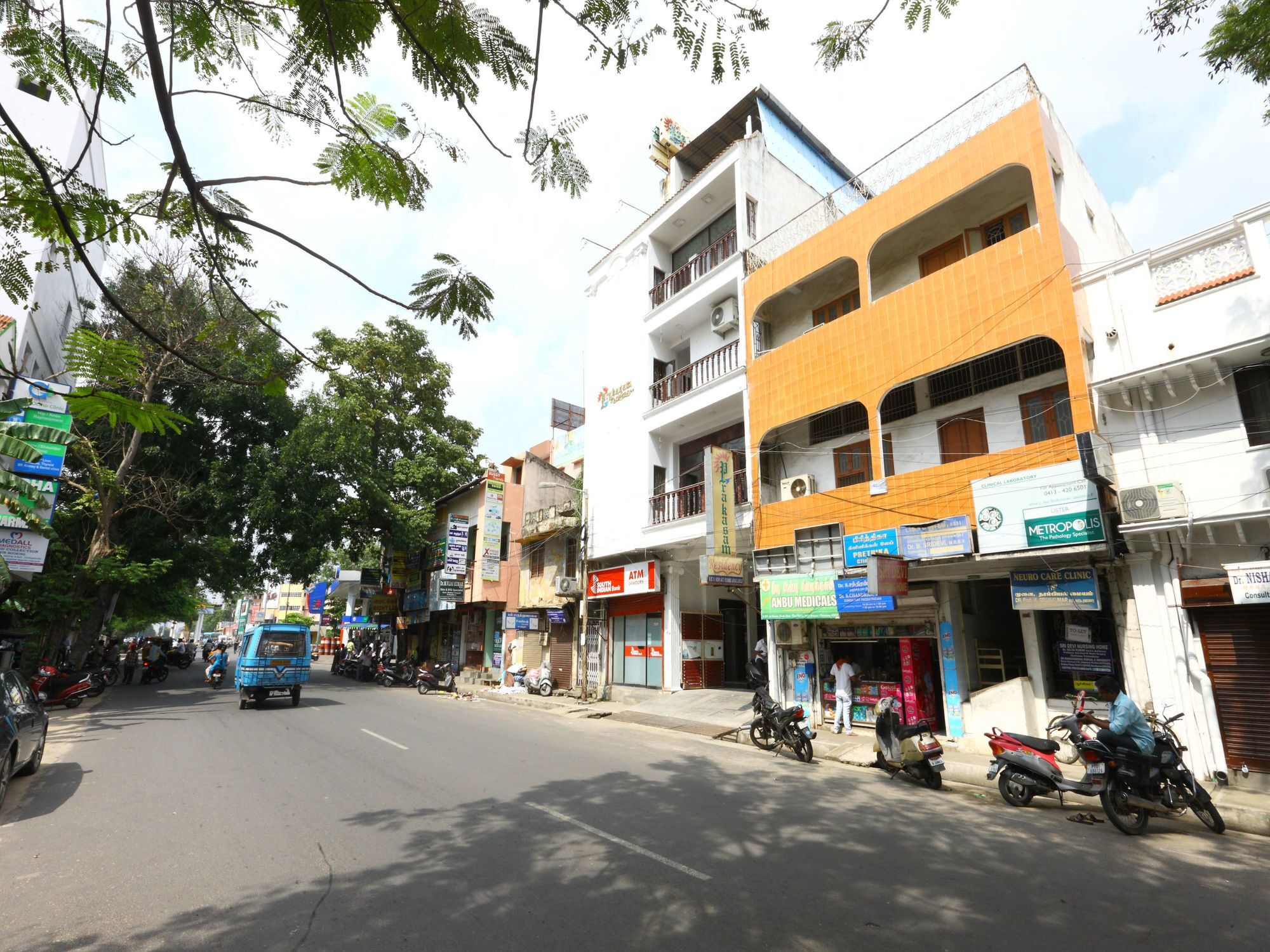 Oyo 094 Bussy St Prakasam Residency Hotel Pondicherry Bagian luar foto
